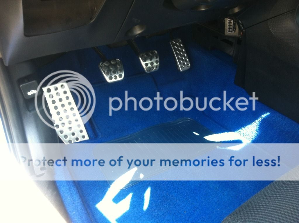 DIY ITR Blue/Red Floor Mats; Badge Shaving Too... Acura RSX, ILX and Honda EP3 Forum