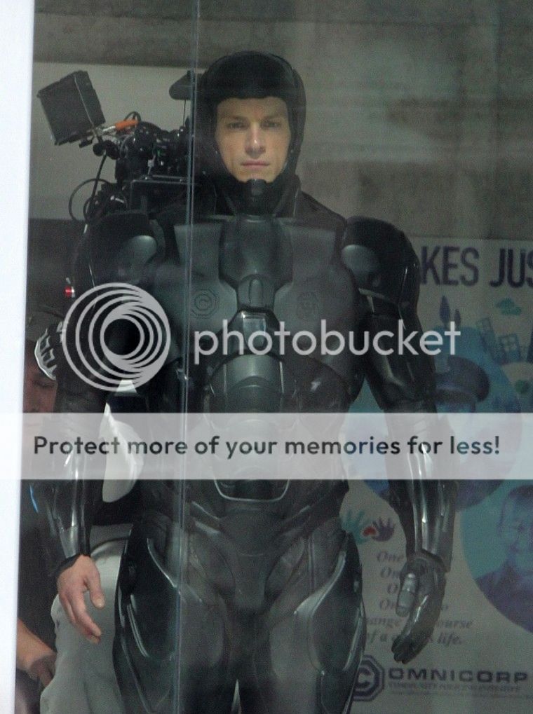 joel_kinnaman_robocop_set_toronto_september_7_2012_16-760x1019.jpg