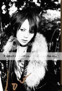 http://i706.photobucket.com/albums/ww69/suzuyahimeichigo/Shou_VANDALIZE.jpg http://i706.photobucket.com/albums/ww69/suzuyahimeichigo/Shou_VANDALIZE.jpg